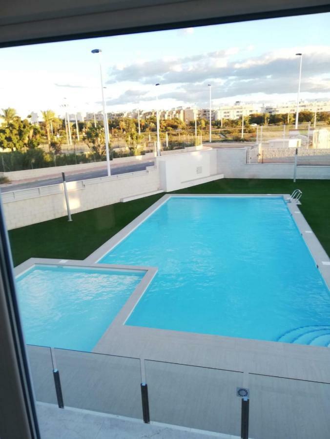 Amay 880 Nr 38 Torrevieja Luaran gambar