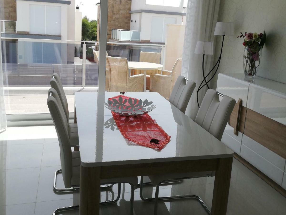 Amay 880 Nr 38 Torrevieja Luaran gambar